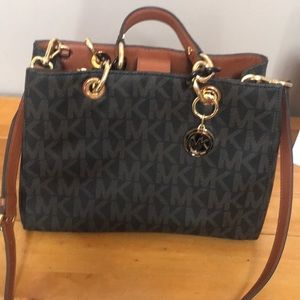 MICHAEL KORS PURSE
